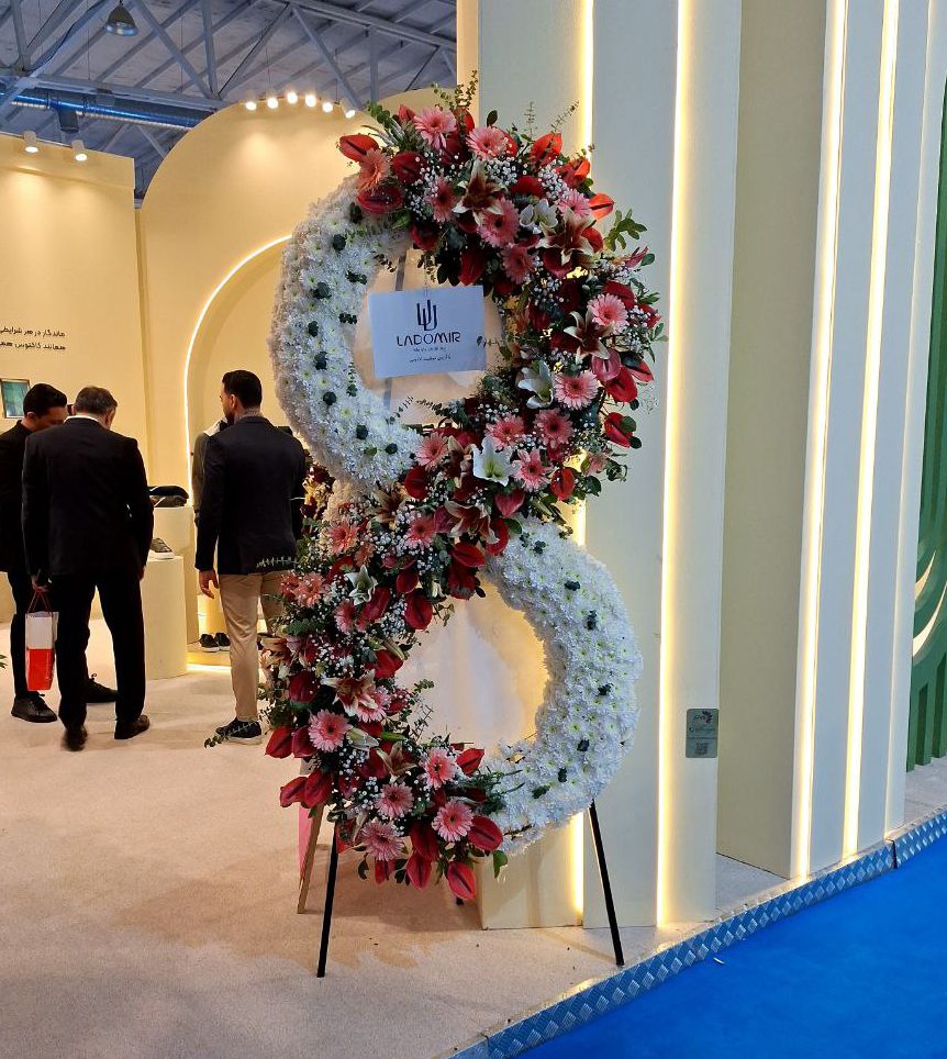 تاج گل دو طبقه درباری کد133